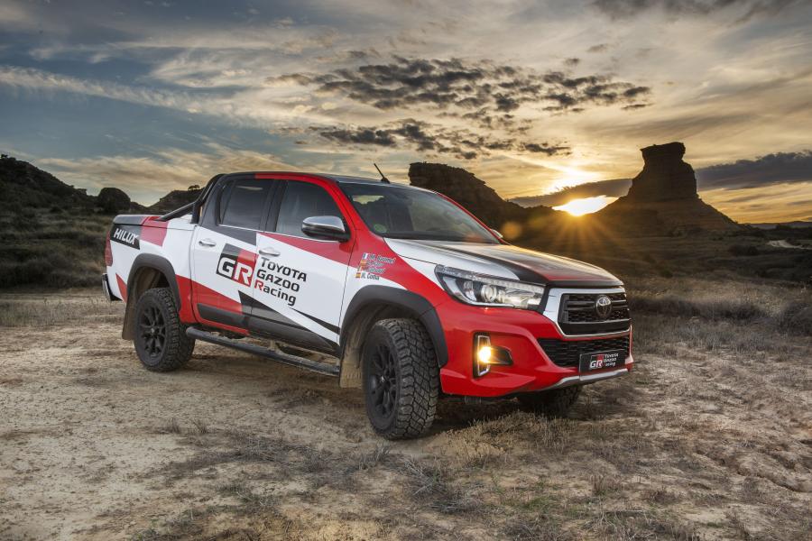  Toyota Hilux Gazoo Racing 2020 года  (фото 8 из 19)